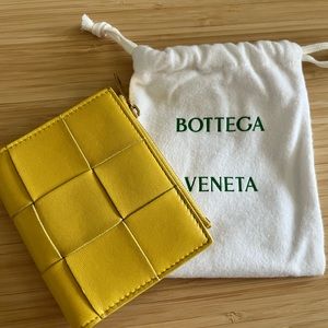 Used lightly bifold Bottega wallet! Yellow!